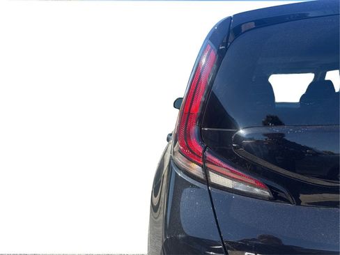 Used 2025 Kia Soul EX FWD image 31