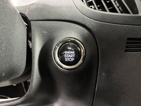 Used 2015 Hyundai Genesis 3.8 image 16