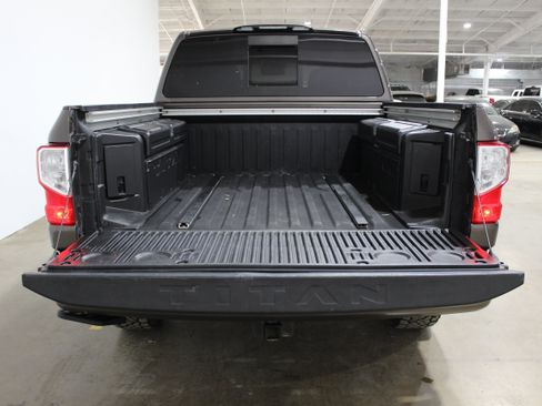Used 2018 Nissan Titan Platinum Reserve w/ Platinum Utility Package image 6