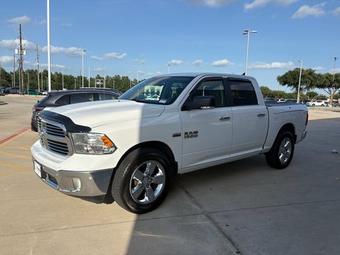 Used 2017 RAM 1500 Lone Star RWD image 3