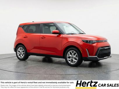 Used 2025 Kia Soul LX w/ LX Technology Package