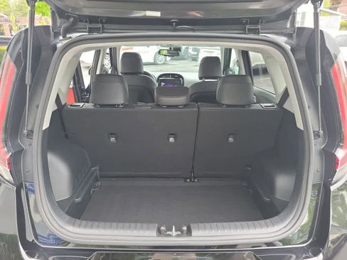 Used 2023 Kia Soul GT-Line FWD image 33