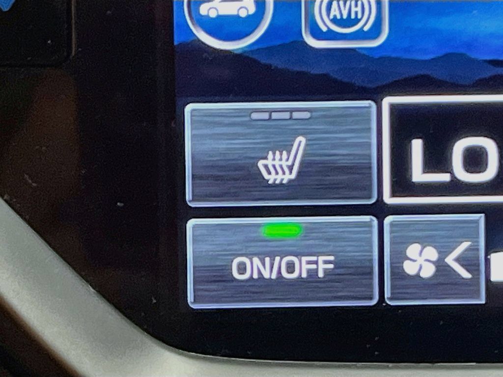 Used 2024 Subaru Ascent Onyx Edition AWD/4WD image 19