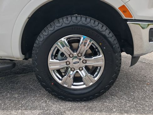 Certified 2019 Ford Ranger XLT w/ Equipment Group 302A Luxury RWD image 9