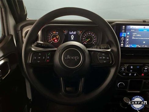 Used 2024 Jeep Wrangler Sport image 9