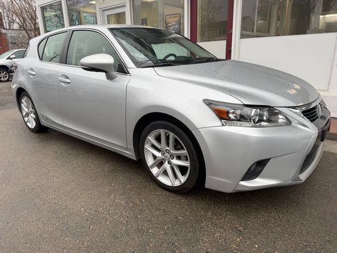 Used 2014 Lexus CT 200h Base 4dr Hatchback w/ Seat Comfort Package image 3