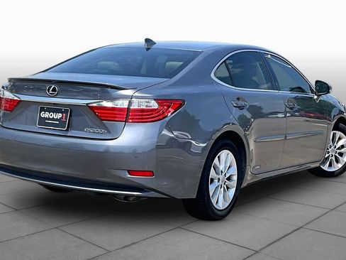 Used 2015 Lexus ES 300h w/ Navigation System Package FWD image 11