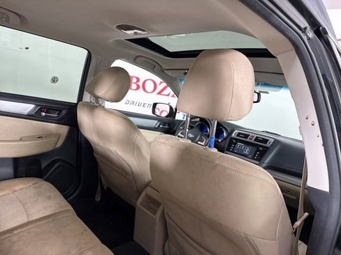 Used 2015 Subaru Outback 2.5i Premium image 19