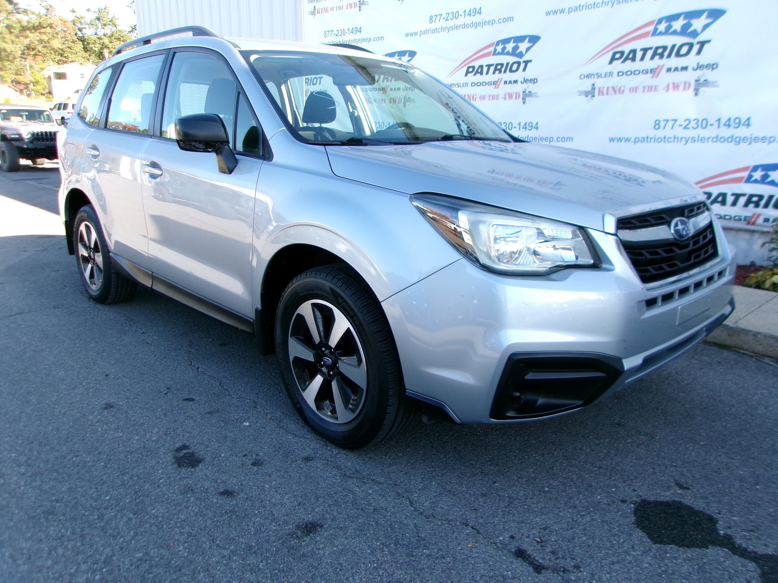 Used 2017 Subaru Forester 2.5i w/ Alloy Wheel Package AWD/4WD image 2