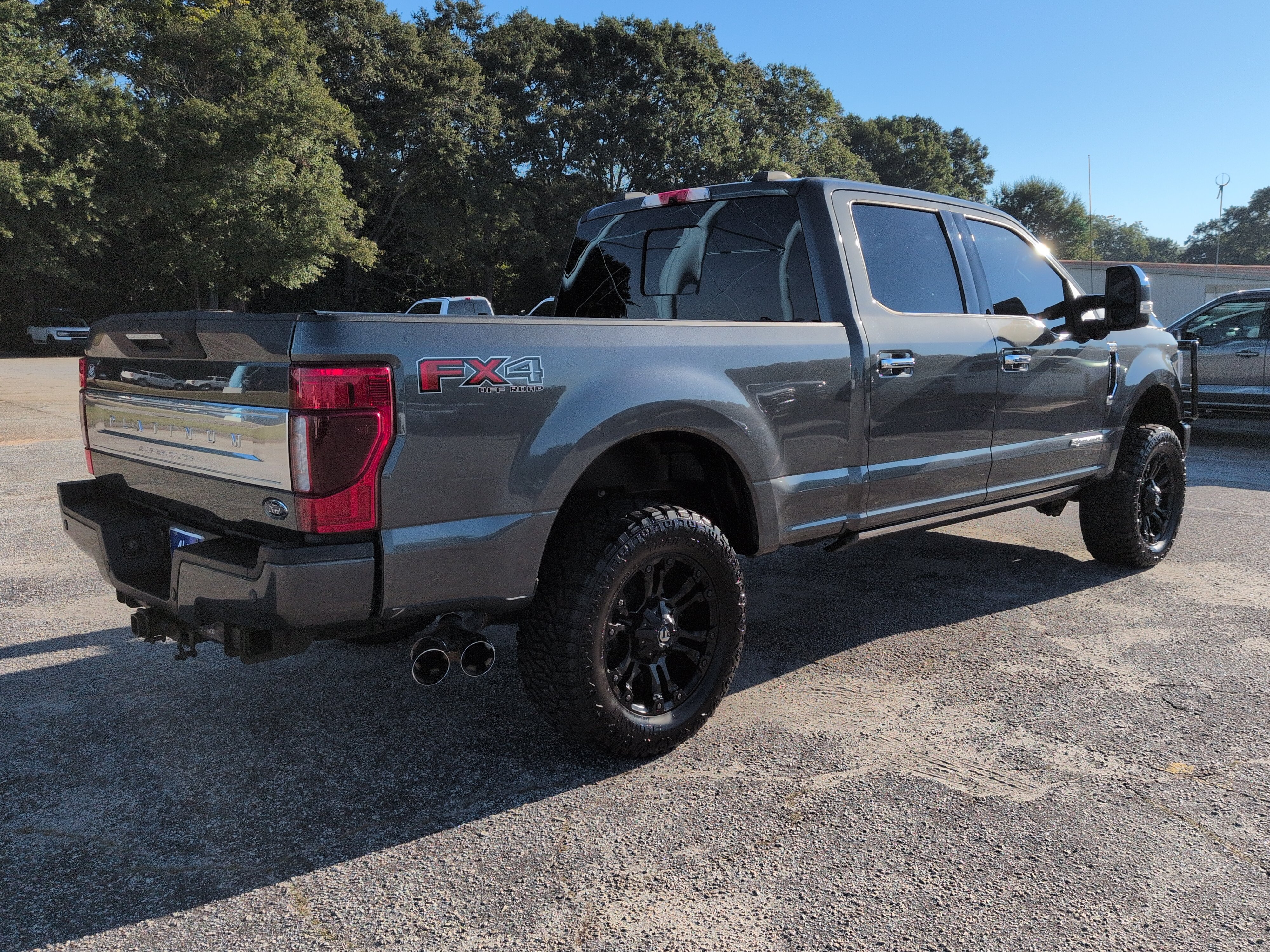 Used 2020 Ford F250 Platinum AWD/4WD image 3