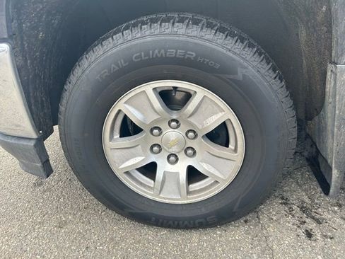 Used 2018 Chevrolet Silverado 1500 LT w/ All Star Edition image 8