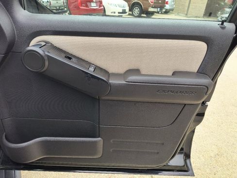 Used 2008 Ford Explorer Sport Trac XLT image 23