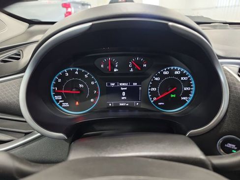 Used 2022 Chevrolet Malibu RS FWD image 12