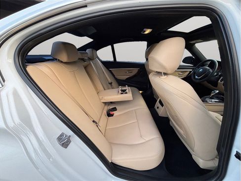 Used 2018 BMW 330i Sedan w/ Convenience Package image 37