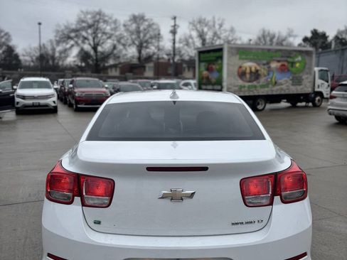 Used 2015 Chevrolet Malibu LT image 4