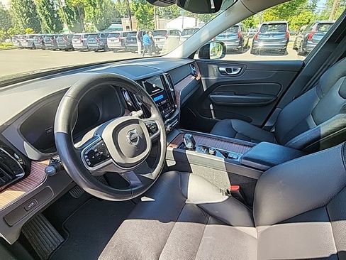 Certified 2024 Volvo XC60 B5 Plus w/ Protection Package Premier AWD/4WD image 12