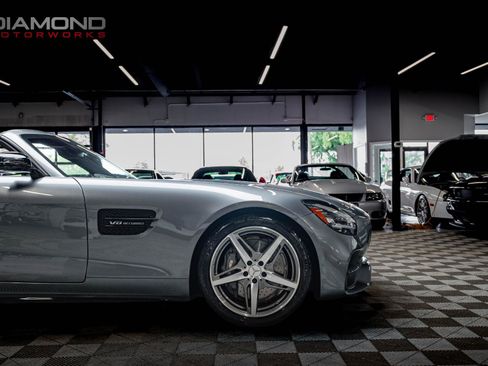 Used 2020 Mercedes-Benz AMG GT Roadster image 27