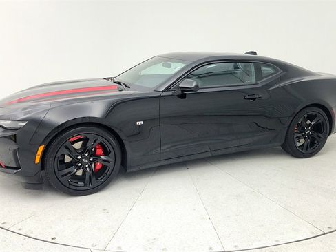 Certified 2021 Chevrolet Camaro LT image 2