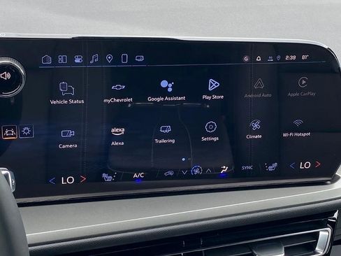 New 2025 Chevrolet Traverse LT w/ Driver Confidence Package image 7