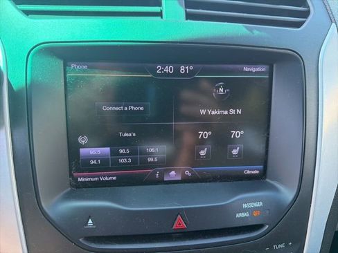 Used 2013 Ford Explorer XLT FWD image 13