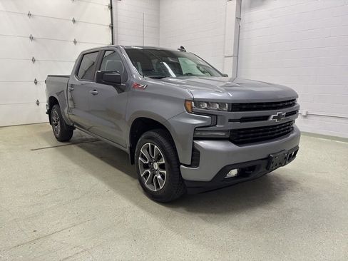 Used 2021 Chevrolet Silverado 1500 RST AWD/4WD image 2