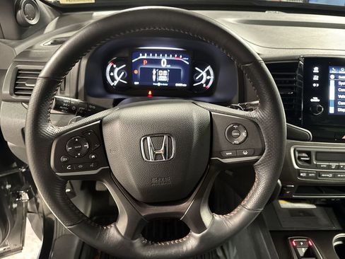 Certified 2022 Honda Passport TrailSport image 23