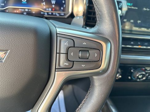 Used 2022 Chevrolet Silverado 1500 LT w/ Z71 Off-Road Package image 19