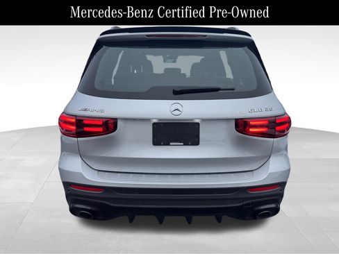 Used 2024 Mercedes-Benz GLB 35 AMG 4MATIC image 4