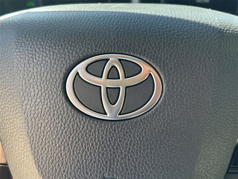 New 2026 Toyota Camry XLE image 28