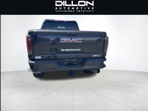 Used 2024 GMC Sierra 2500 AT4 w/ AT4 Premium Plus Package AWD/4WD image 10