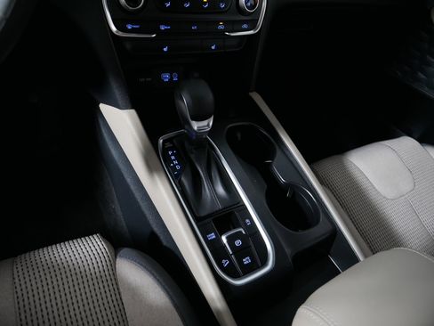 Used 2020 Hyundai Santa Fe SEL AWD/4WD image 24