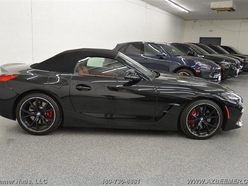 Used 2023 BMW Z4 M40i w/ Premium Package image 7