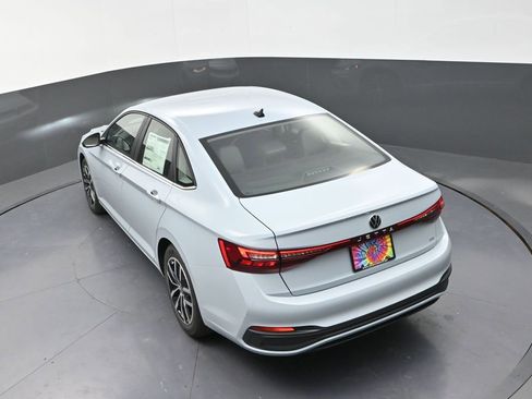 New 2025 Volkswagen Jetta SE image 15