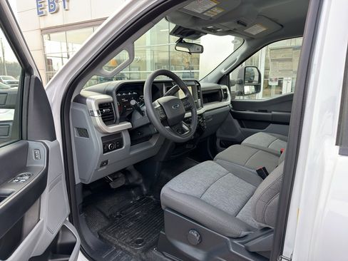 New 2026 Ford F250 XL w/ 360-Degree Camera Package image 13