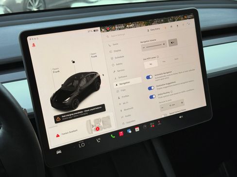 Used 2021 Tesla Model Y Long Range AWD/4WD image 49