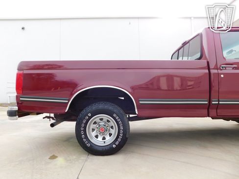 Used 1990 Ford F150 2WD Regular Cab image 27
