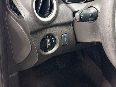 Used 2019 Ford Fiesta SE image 10