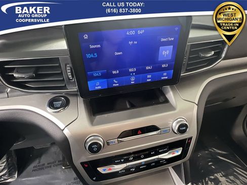 Used 2022 Ford Explorer XLT w/ Equipment Group 202A image 14