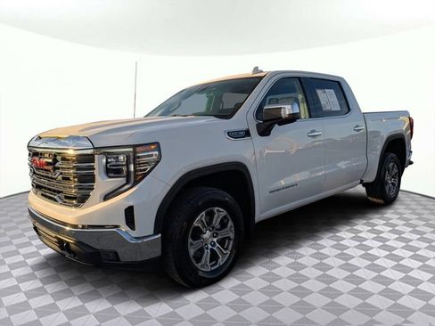 Used 2025 GMC Sierra 1500 SLT image 7