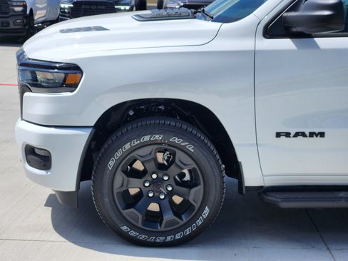 New 2026 RAM 1500 Express AWD/4WD image 10
