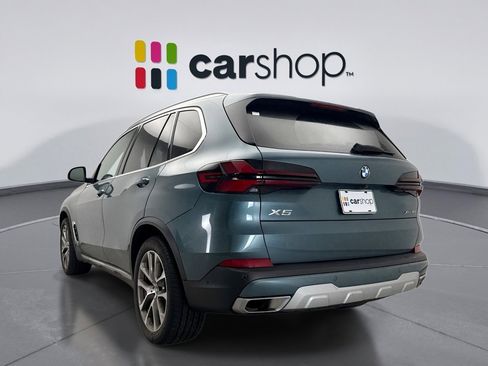 Used 2024 BMW X5 xDrive40i w/ Premium Package image 3