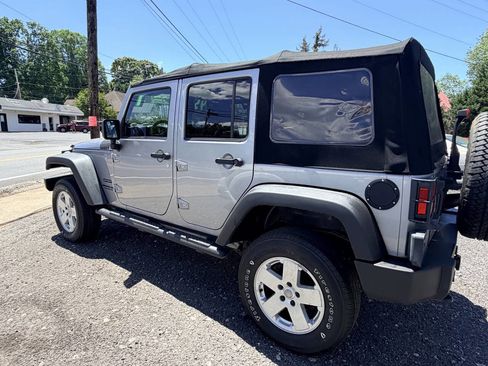 Used 2013 Jeep Wrangler Unlimited Sport AWD/4WD image 4