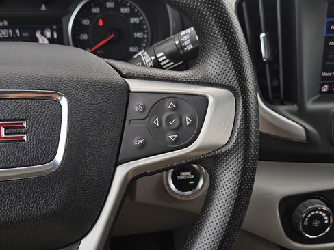 Used 2024 GMC Terrain SLE FWD image 16