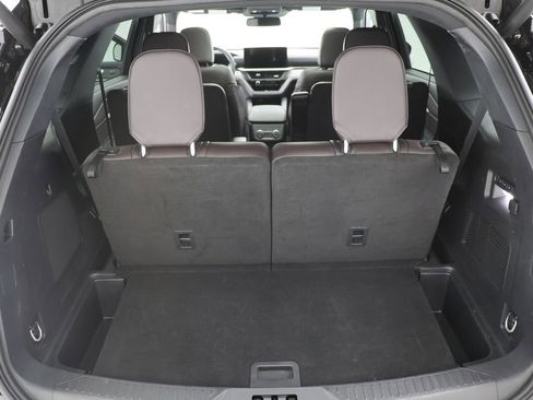 Used 2025 Ford Explorer Platinum w/ LUX Leather Package AWD/4WD image 33
