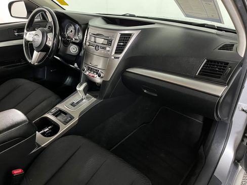 Used 2011 Subaru Legacy 2.5i Premium image 19