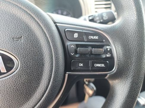 Used 2019 Kia Sportage LX FWD image 42