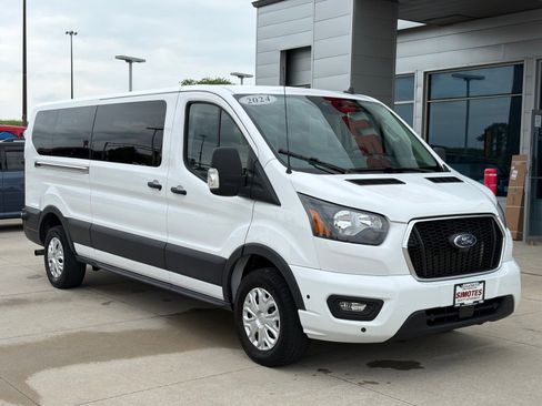 Used 2024 Ford Transit 350 XLT RWD image 2