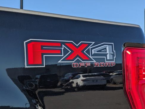 Used 2018 Ford F250 Lariat w/ Lariat Ultimate Package image 25