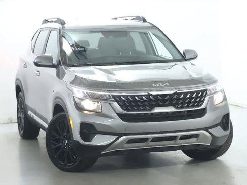 Used 2023 Kia Seltos Nightfall Edition AWD/4WD image 2