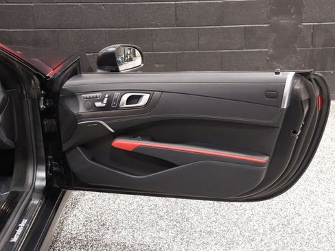 Used 2016 Mercedes-Benz SL 550 w/ Mille Miglia Edition image 41
